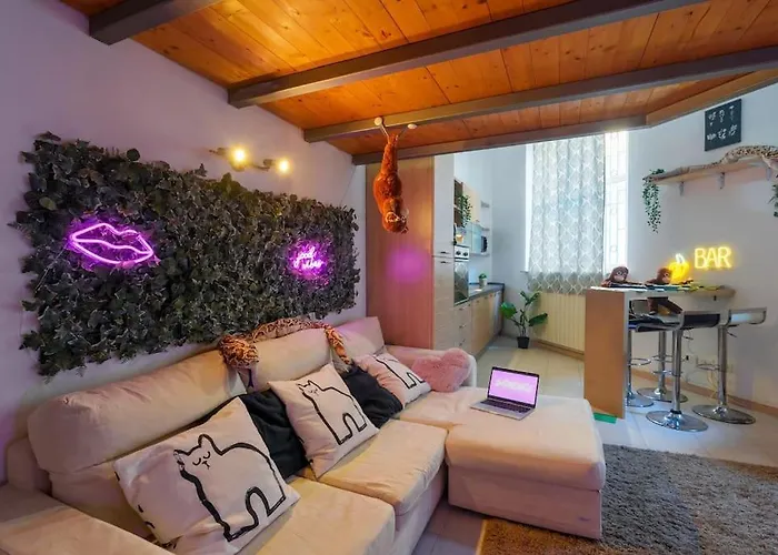 Apartment Insthouse - Let's Chill It!