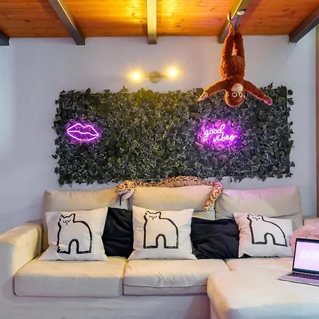 Insthouse - Let's Chill It! * Milano